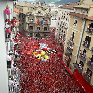 Atico En La Plaza Del Ayuntamiento Appartement