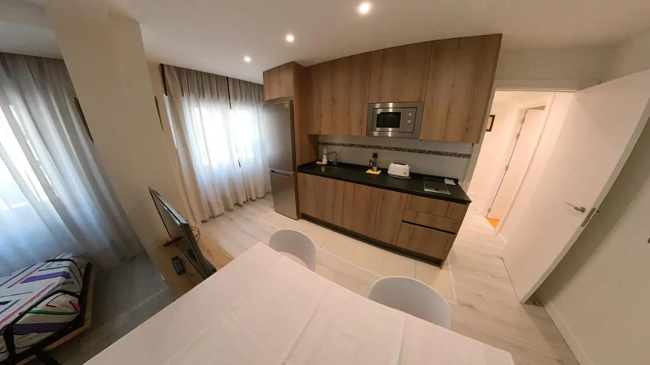 Alojamientos Pamplona Apartamentos 0*,